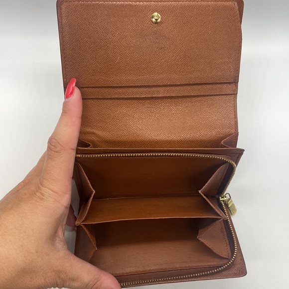 Louis Vuitton Excellent Condition Tresor Wallet - Picture 9 of 17